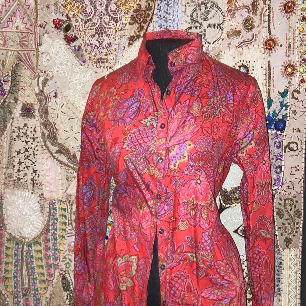 8 Buttoned Designer 2 Button Closure On Sleeve Bl… - image 1